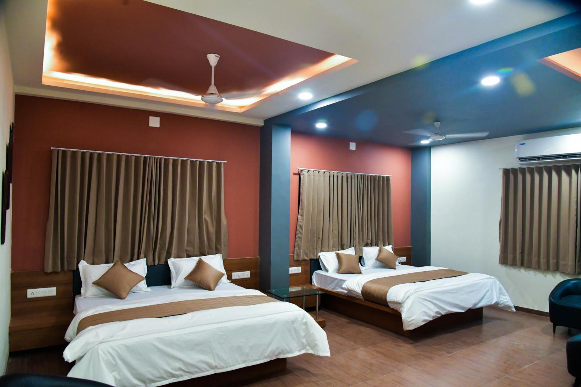 Hotel Ashooka Inn Gandhinagar Exterior photo